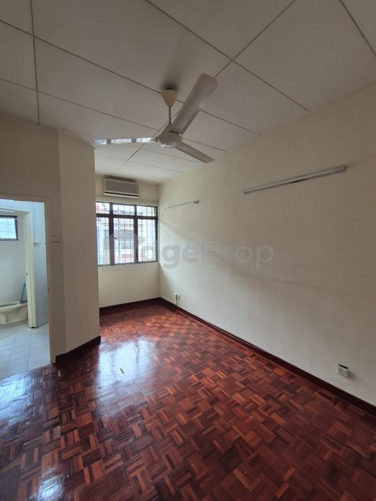 Bandar Utama BU7 Double Storey For Rent Partial Furnished , Selangor, Petaling Jaya