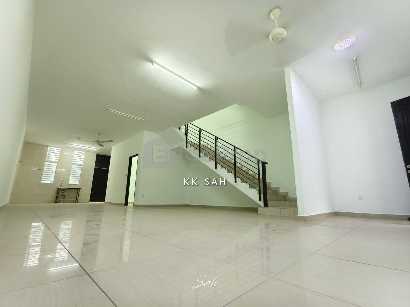 (CHEAPEST FULL LOAN) 3 STOREY TERRACE @ BANGI AVENUE 3, SEKSYEN 7, Selangor, Bangi