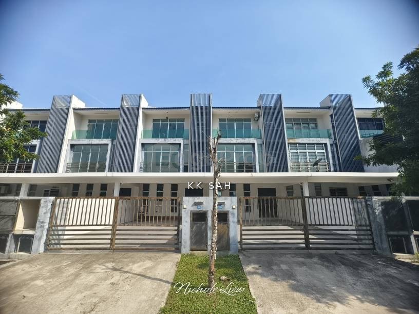 (CHEAPEST FULL LOAN) 3 STOREY TERRACE @ BANGI AVENUE 3, SEKSYEN 7, Selangor, Bangi