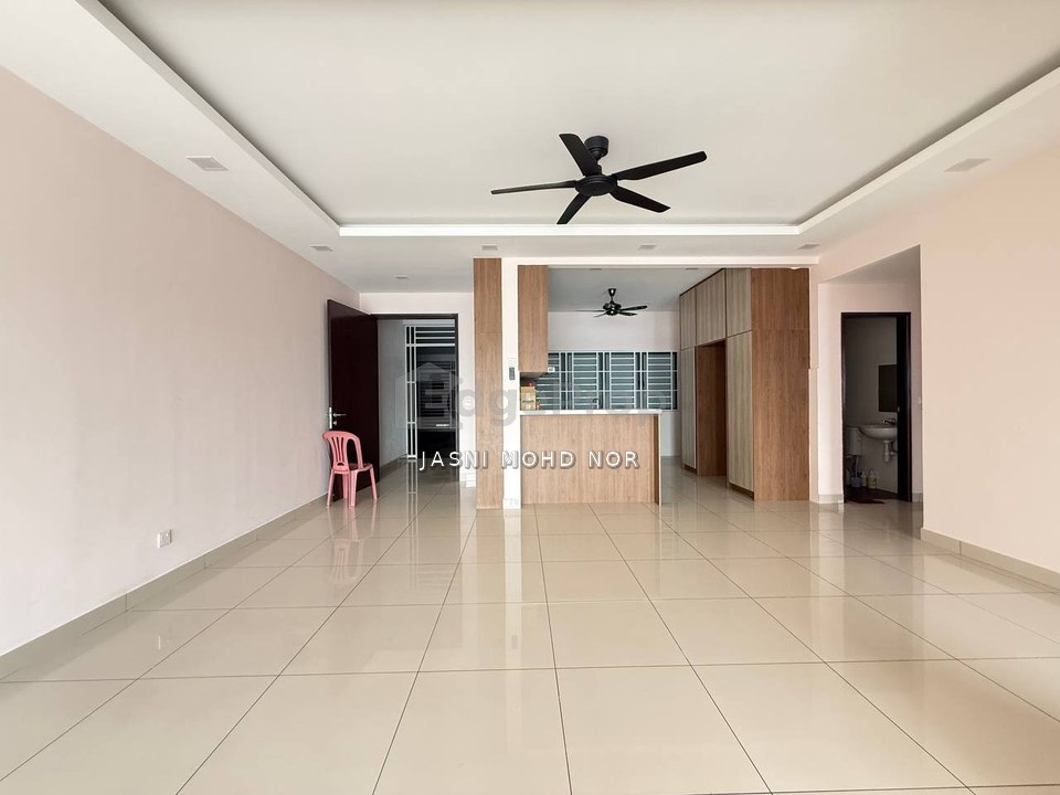 OASIS 2 -MUTIARA KAJANG* FREEHOLD NON BUMI BELOW MARKET PRICE , Selangor, Kajang