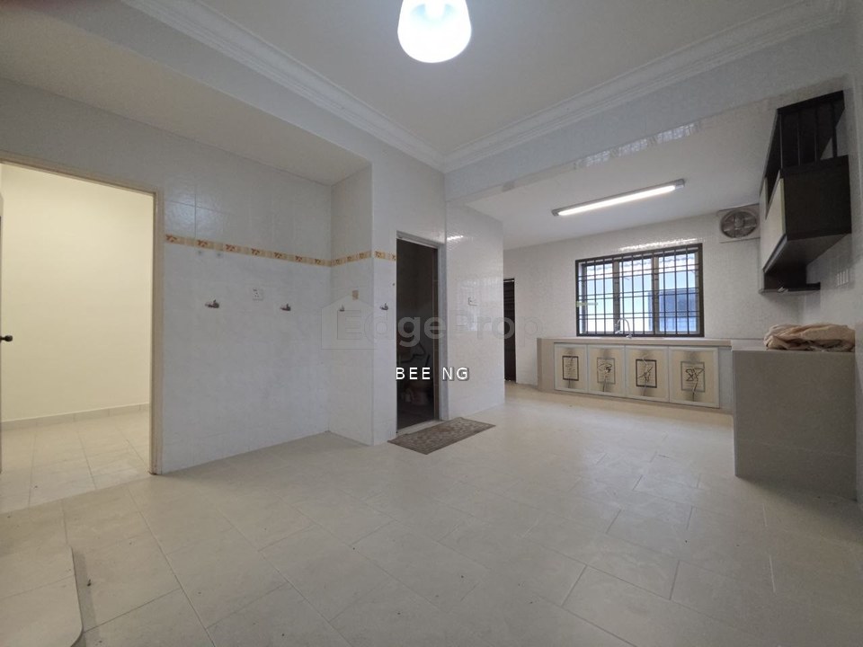 Taman Mutiara / Pontian / 2 Storey Terrace 22x70 / Unblock / Super Value , Johor, Pontian