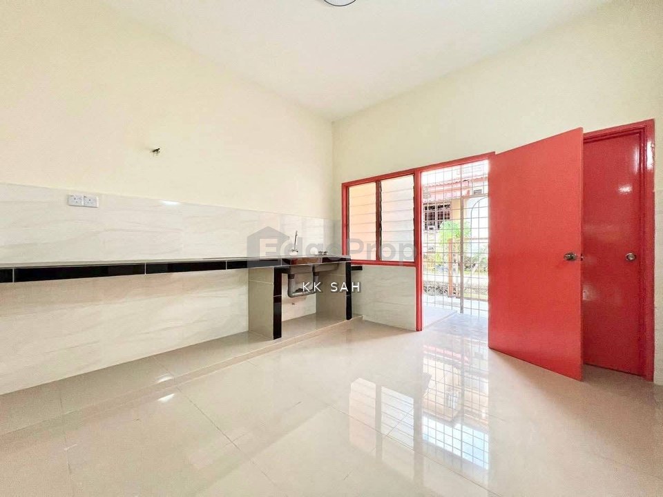 (FULL LOAN 20x75 FACING OPEN) 2 STOREY TERRACE @ TAMAN PELANGI SEMENYIH, SEMENYIH, Selangor, Semenyih