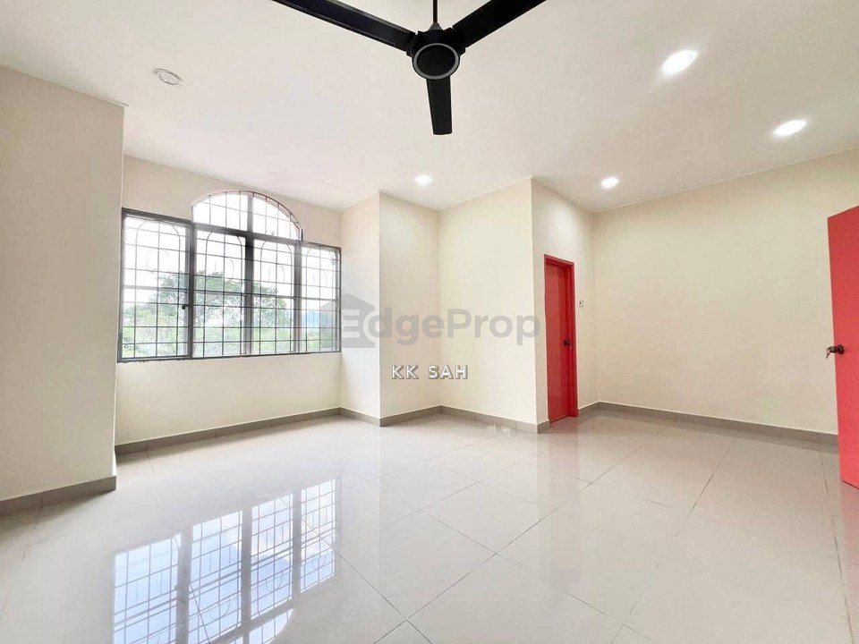 (FULL LOAN 20x75 FACING OPEN) 2 STOREY TERRACE @ TAMAN PELANGI SEMENYIH, SEMENYIH, Selangor, Semenyih