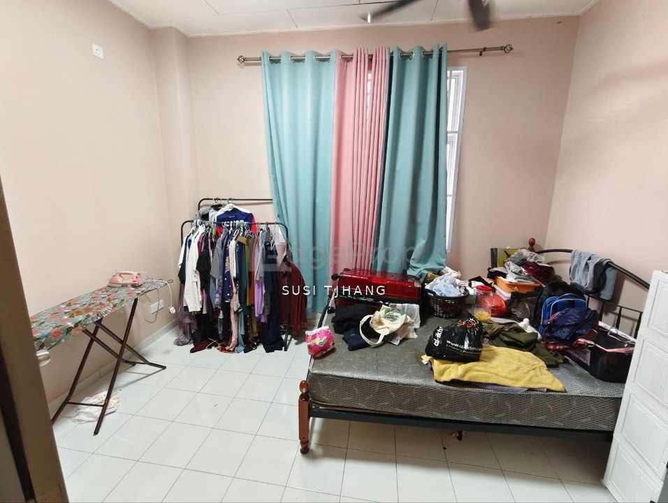 Nusa Sentral , Double Storey Medium Cost for sale , Johor, 