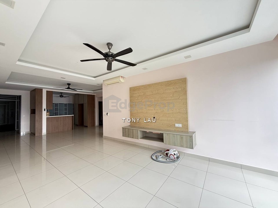BELOW MV RM470K! 1,298sf Pool View Condo Oasis 2 Kajang, Selangor, Kajang