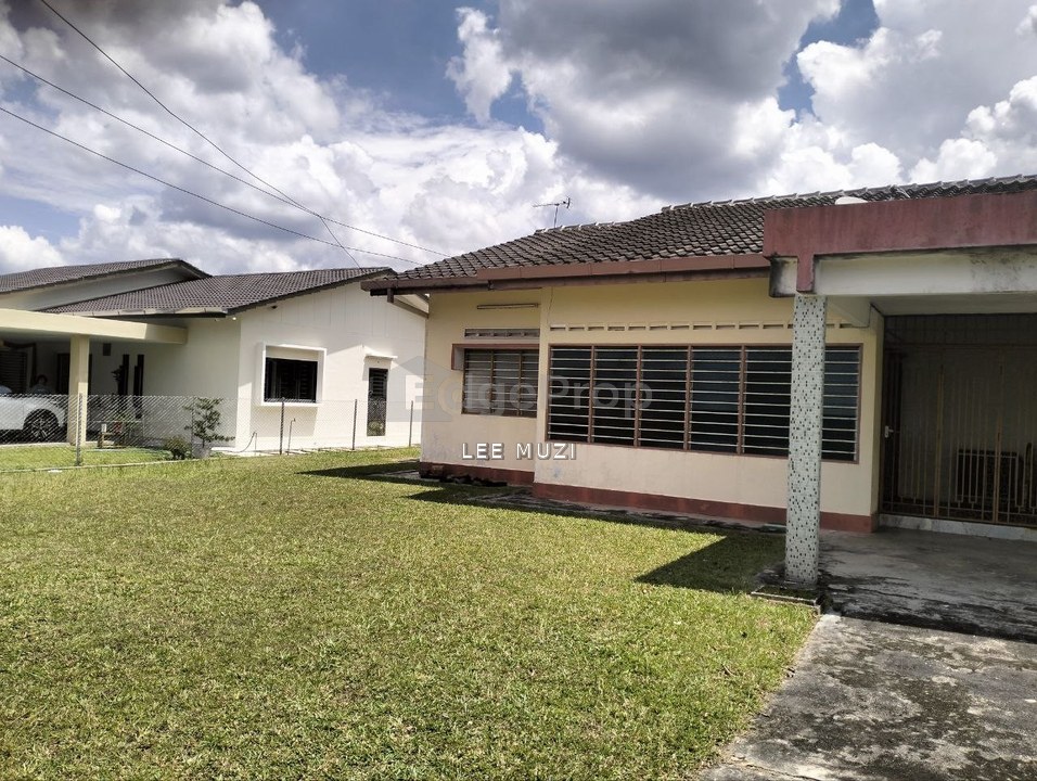 TAIPING PERAK GOOD LOCATION HUGE LAND SINGLE STOREY BUNGALOW HOUSE FOR SALE, Perak, Taiping