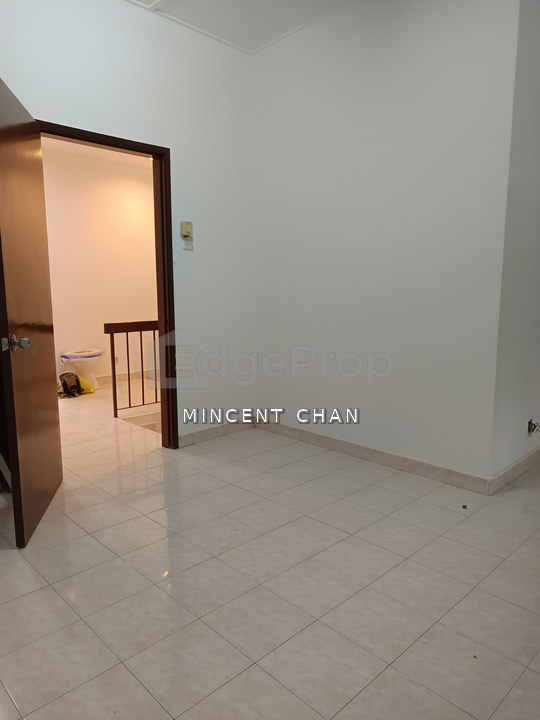 Below Bank Value Double-Storey Terrace House in Puchong Jaya for Sale – Prime Location!, Selangor, Puchong