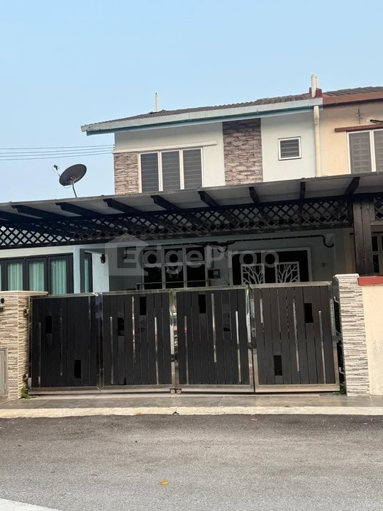 Taman Perepat Indah Double Storey End Lot For Sale Extended, Selangor, Kapar 