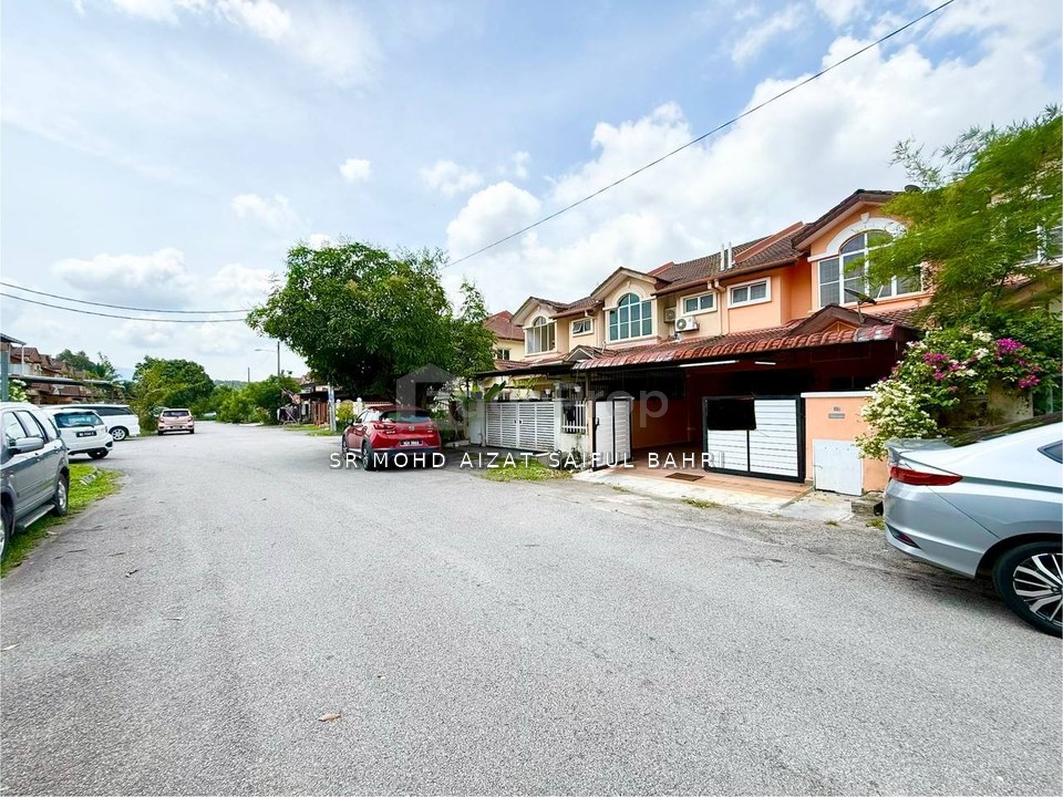 Taman Pelangi Semenyih Double Storey House For Sale, Selangor, Semenyih