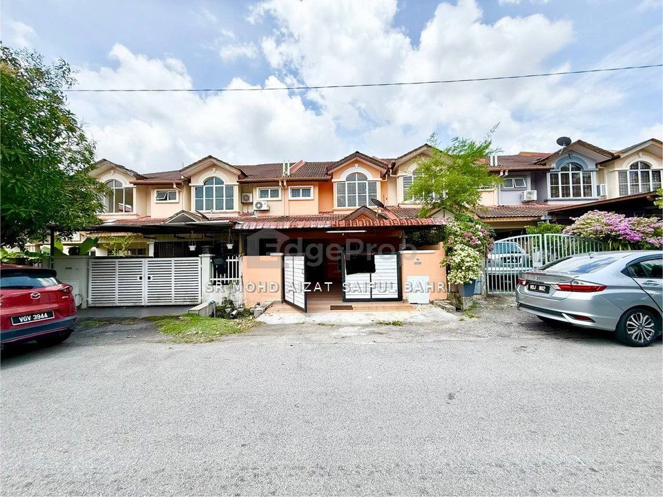 Taman Pelangi Semenyih Double Storey House For Sale, Selangor, Semenyih