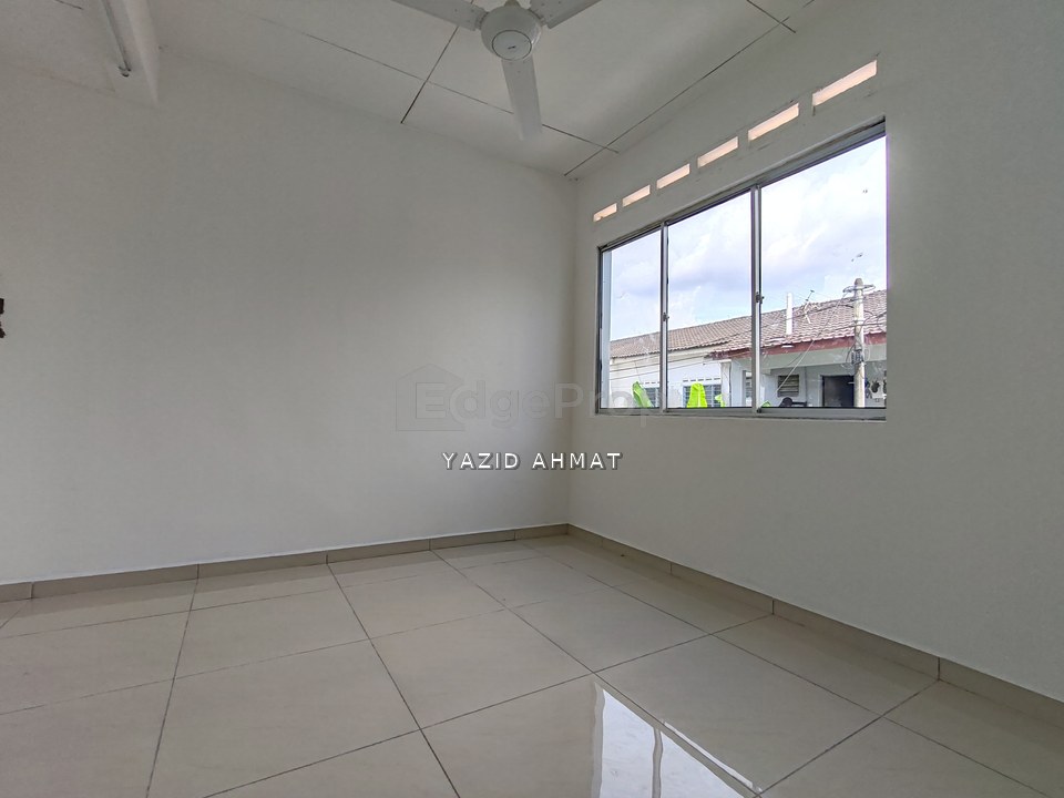 Taman Cahaya Masai for Sales 2 bed 2 Bathroom, Johor, Pasir Gudang