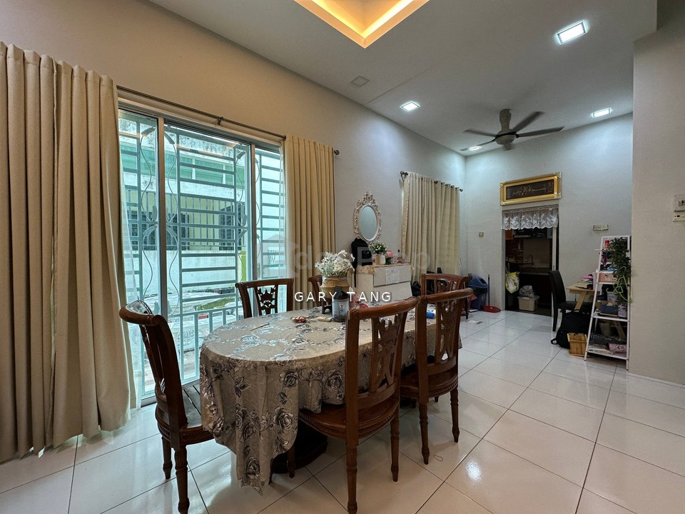 lahat mines ipoh double storey semid facing field, Perak, Lahat