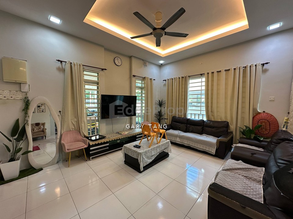 lahat mines ipoh double storey semid facing field, Perak, Lahat