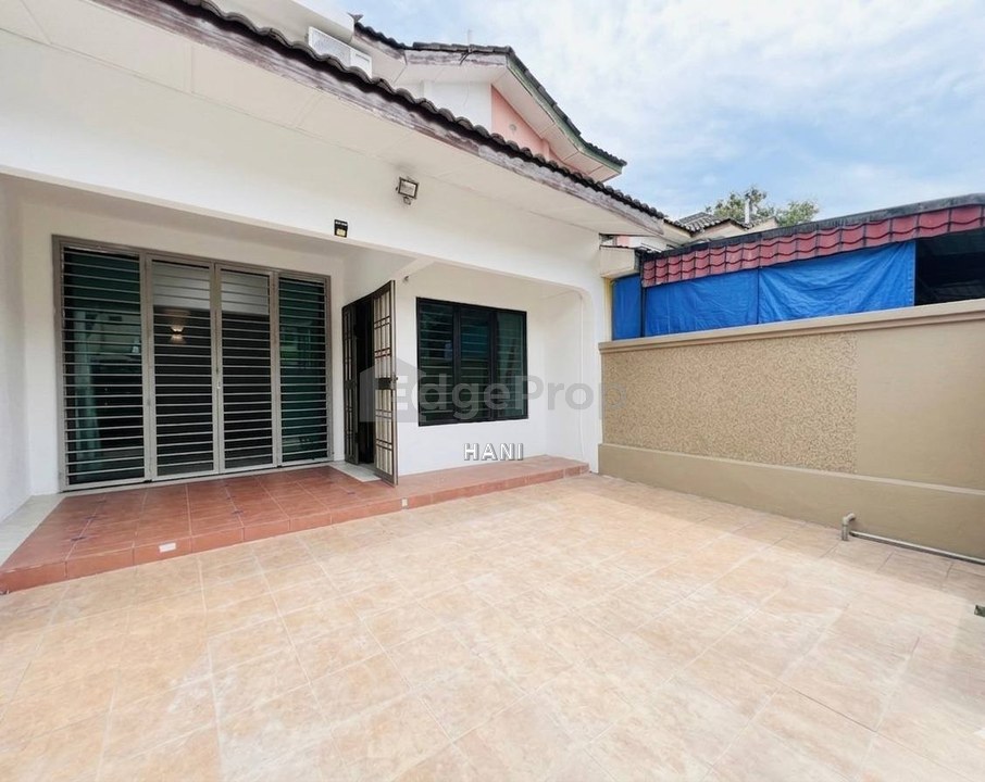 2 Storey Terrace Taman Puchong Utama | Renovated & Extended , Selangor, Puchong