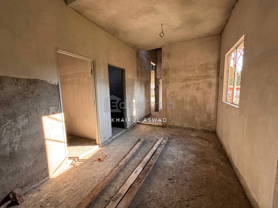 Persiaran Masjid Sultan, Pulau Indah, Selangor Rumah Teres 1 Tingkat BAWAH RM300K for sale., Selangor, Pulau Indah (Pulau Lumut)