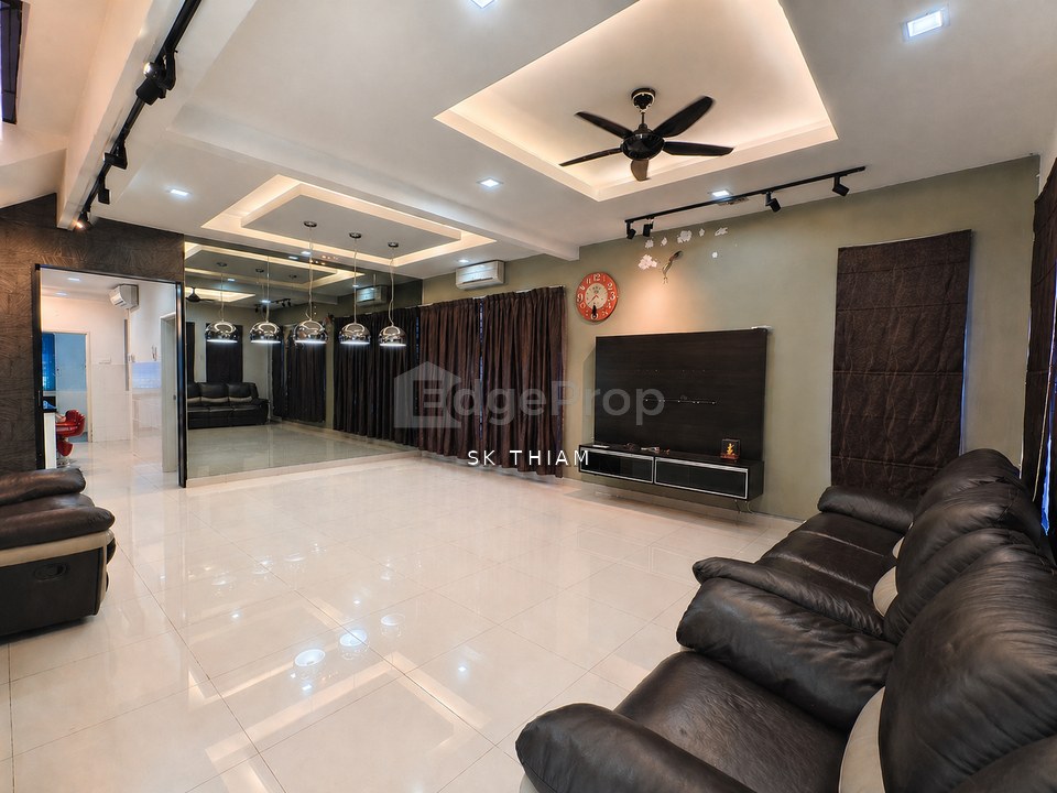 Renovated Extended Damai Residences Endlot Kemuning Utama Kota Kemuning for sale, Selangor, Shah Alam