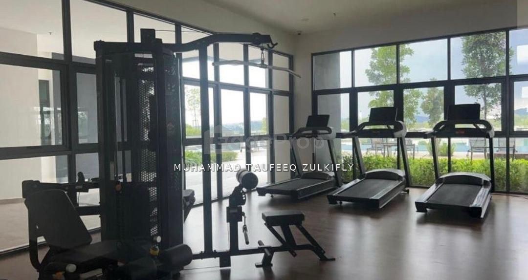 PARTIAL FURNISHED | SPACIOUS 3 + 1 Bedrooms | Tulip Residence, Denai Alam, Selangor, Shah Alam
