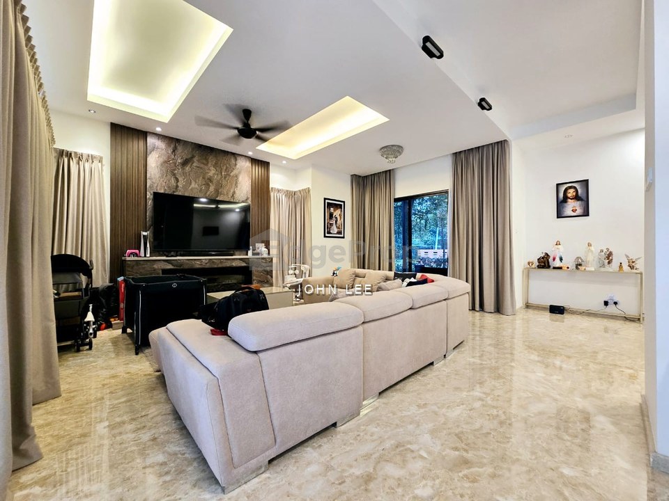 Lake Edge Puchong 2 Storey Semi D House For Sale Land Size 50x90 4500sqft Build Up 4200sqft Nice Living Environment Garden View & Club House Swim Pool, Selangor, Puchong