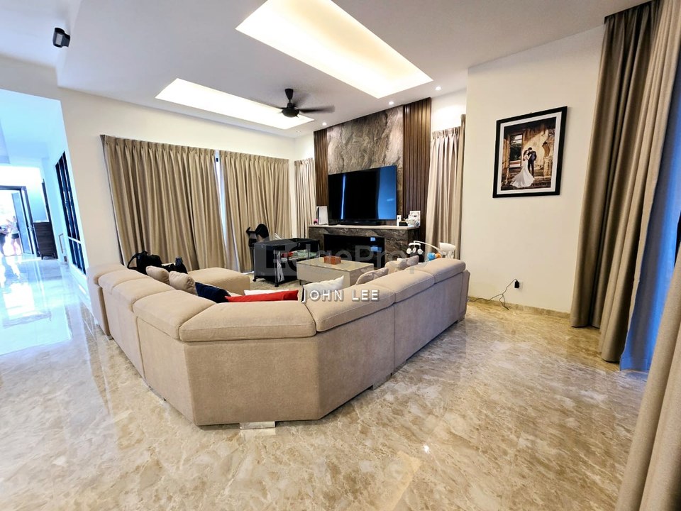 Lake Edge Puchong 2 Storey Semi D House For Sale Land Size 50x90 4500sqft Build Up 4200sqft Nice Living Environment Garden View & Club House Swim Pool, Selangor, Puchong
