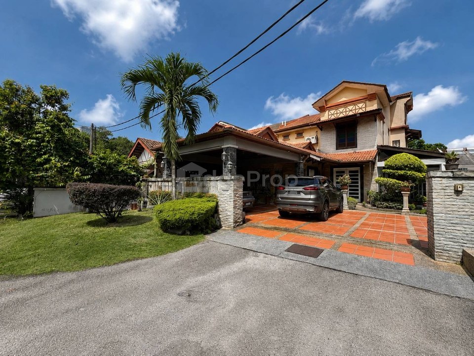 Laman De Puncak Ukay Perdana Ampang, Semi D 2 Storey For Sale, Fully Renovated, Selangor, Ampang