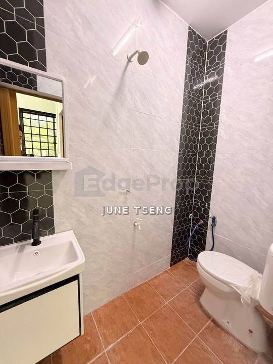 Desa Cemerlang - 2 Storey Low-Cost House For Rent, Johor, Ulu Tiram