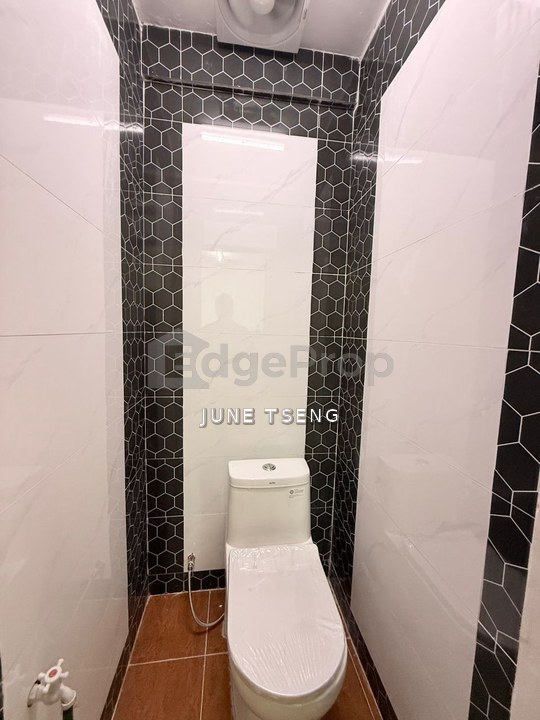 Desa Cemerlang - 2 Storey Low-Cost House For Rent, Johor, Ulu Tiram