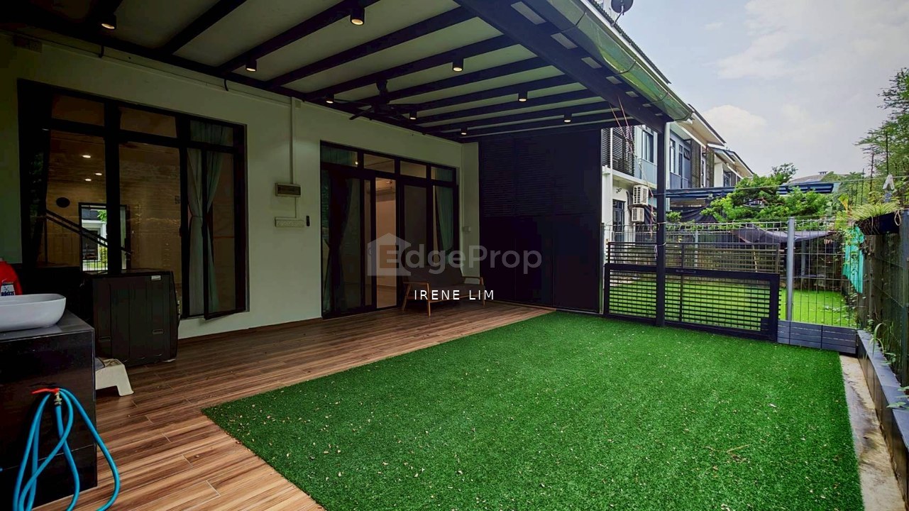 The WaterEdge Residences