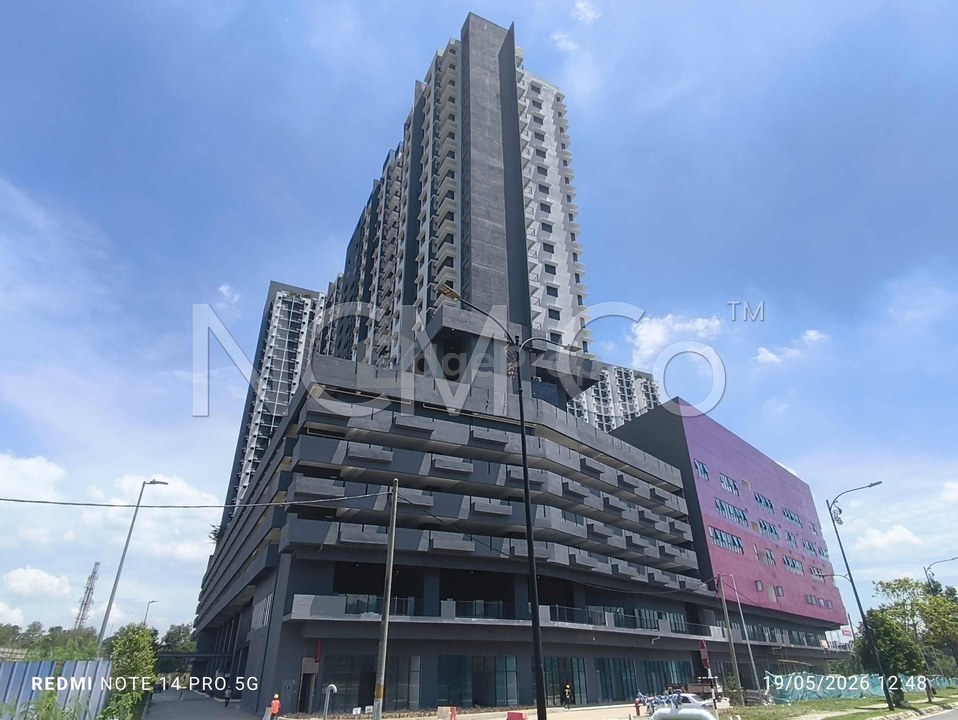 [5 min to Econsave Semenyih & ST Rosyam Mart (Semenyih)] Small Office Home Office (SOHO) [7 min to Lotus's Semenyih], Selangor, Semenyih