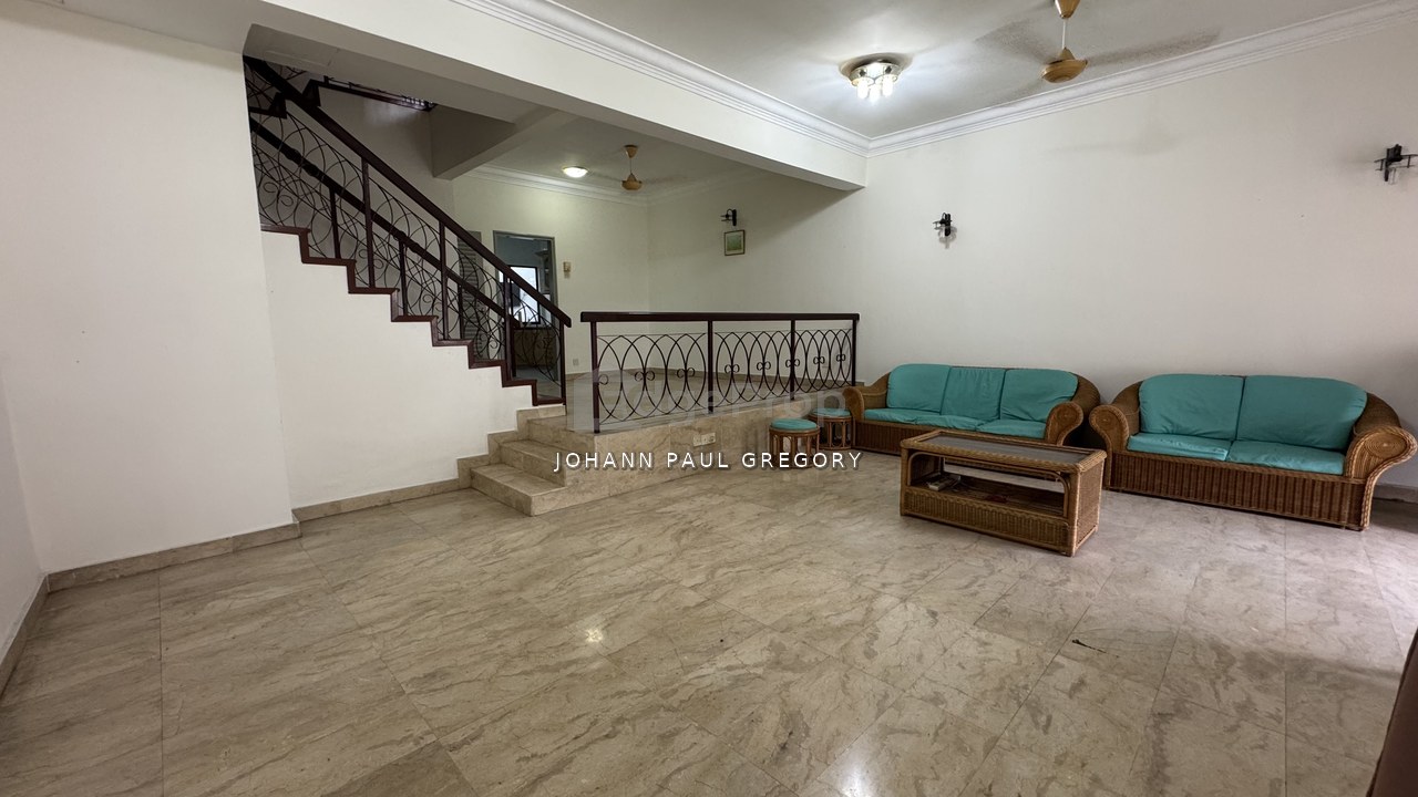 Spacious 22x96 Bukit Jelutong House for Sale , Selangor, Shah Alam