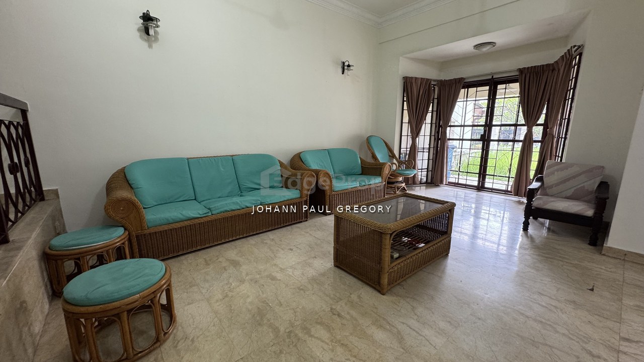 Spacious 22x96 Bukit Jelutong House for Sale , Selangor, Shah Alam