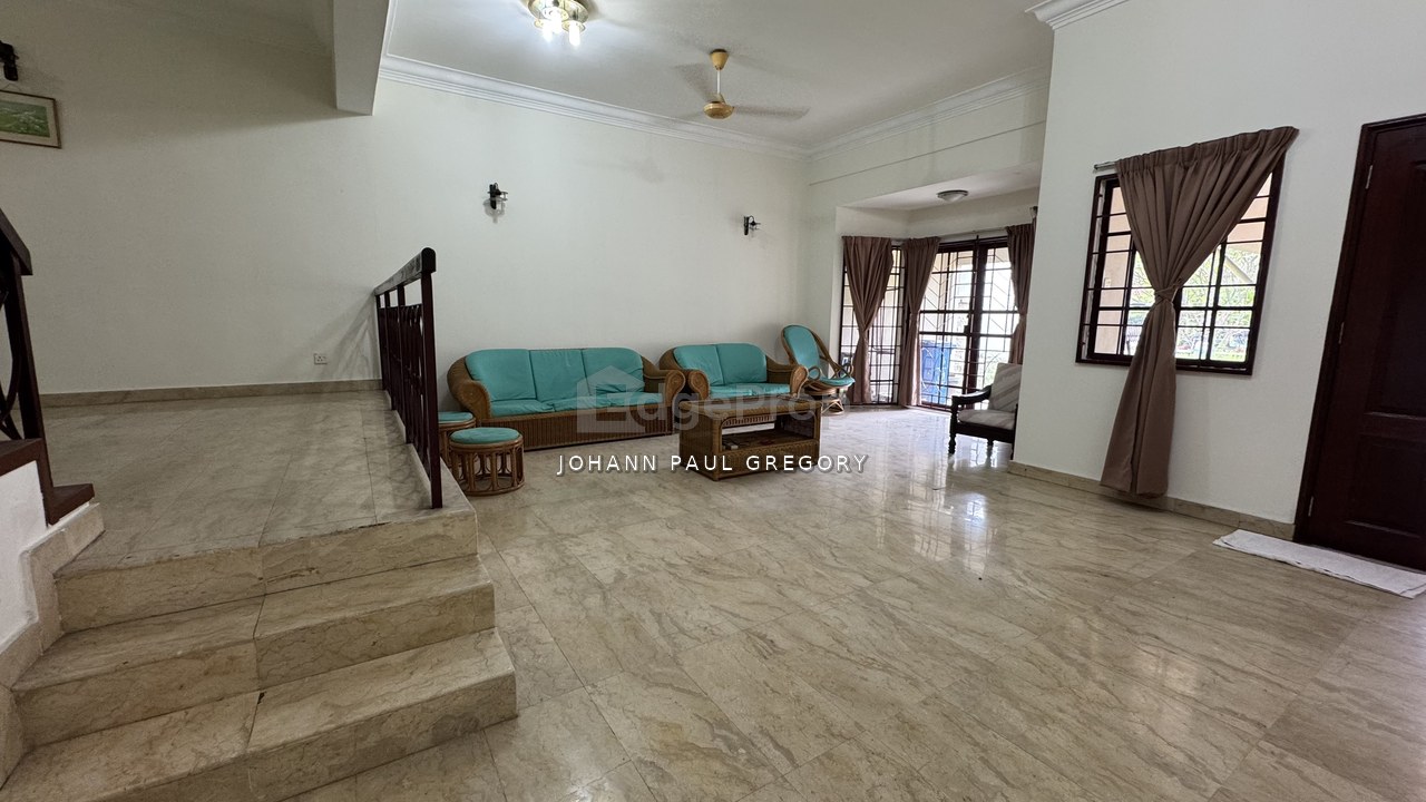 Spacious 22x96 Bukit Jelutong House for Sale , Selangor, Shah Alam