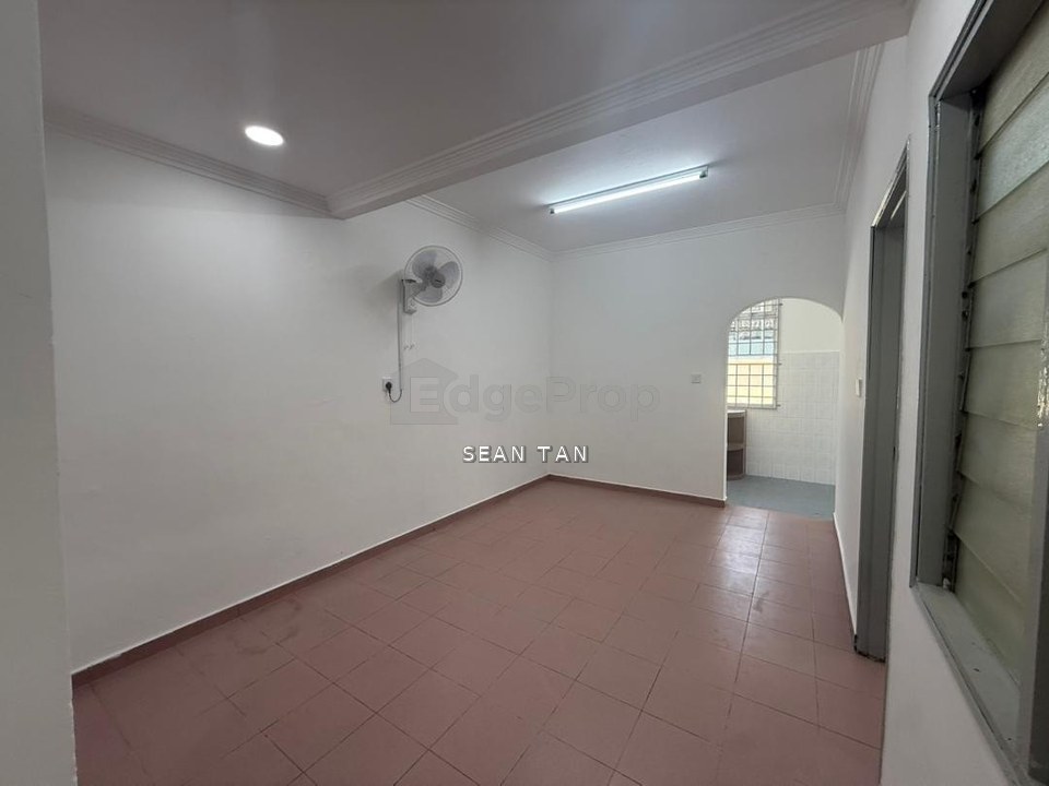 Taman Universiti 1 Storey Terrace House For Sale, Johor, Skudai