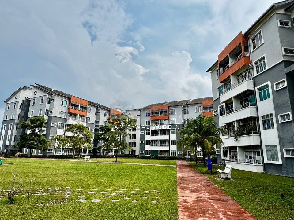 Casa Dahlia Apartment, Bandar Baru Salak Tinggi, Sepang, Selangor, Sepang
