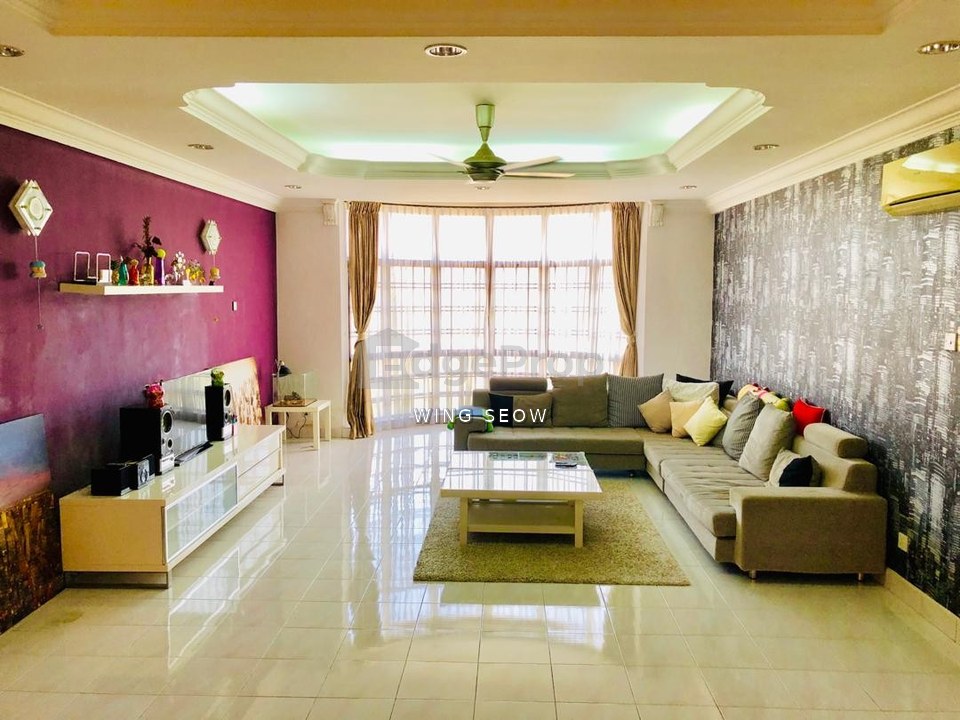 Flora Green condominium For sale Value buy Big unit @ bandar sungai Long Freehold Full renovated Furnished, Selangor, Bandar Sungai Long
