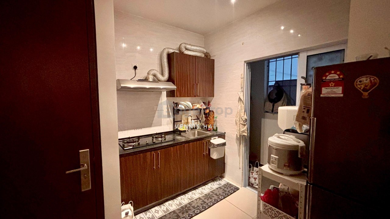 Fully furnish with water filter and washing machine fridge below market rental , Selangor, Puchong