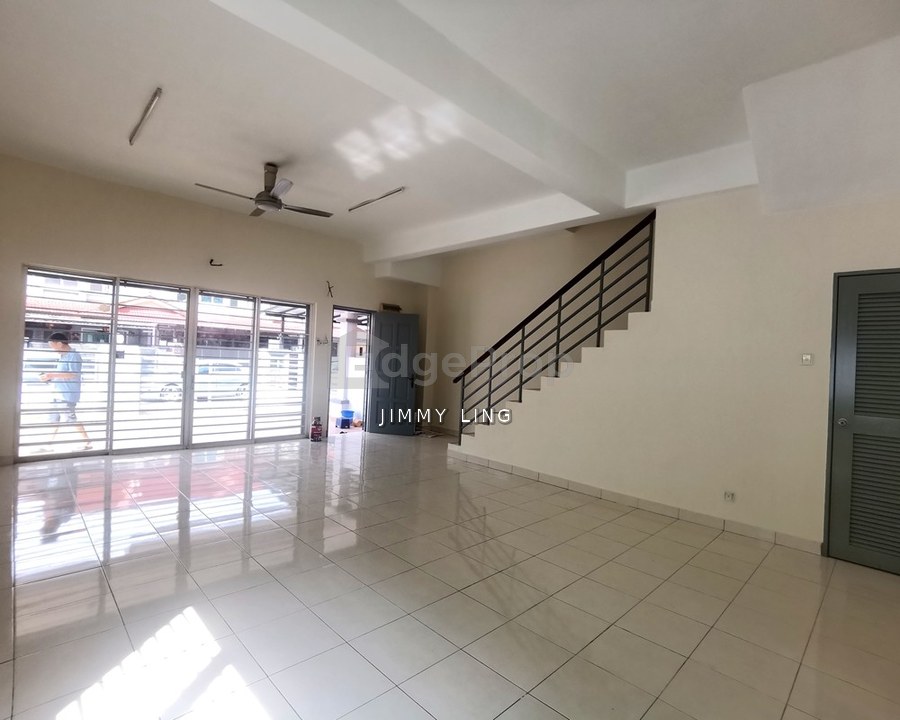 End Lot, Bandar Puteri Klang, Kerongsang 6, Selangor, Klang