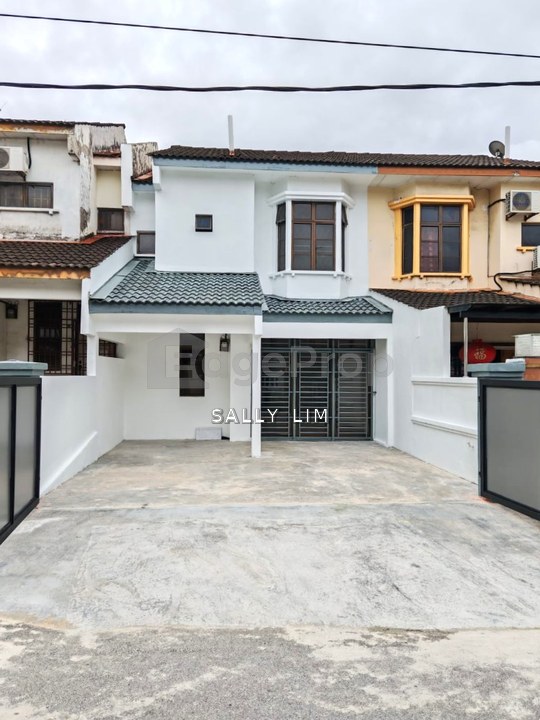 Desa Cemerlang Jalan Lanjut 14 Double Storey Renovated For Sale, Johor, Ulu Tiram