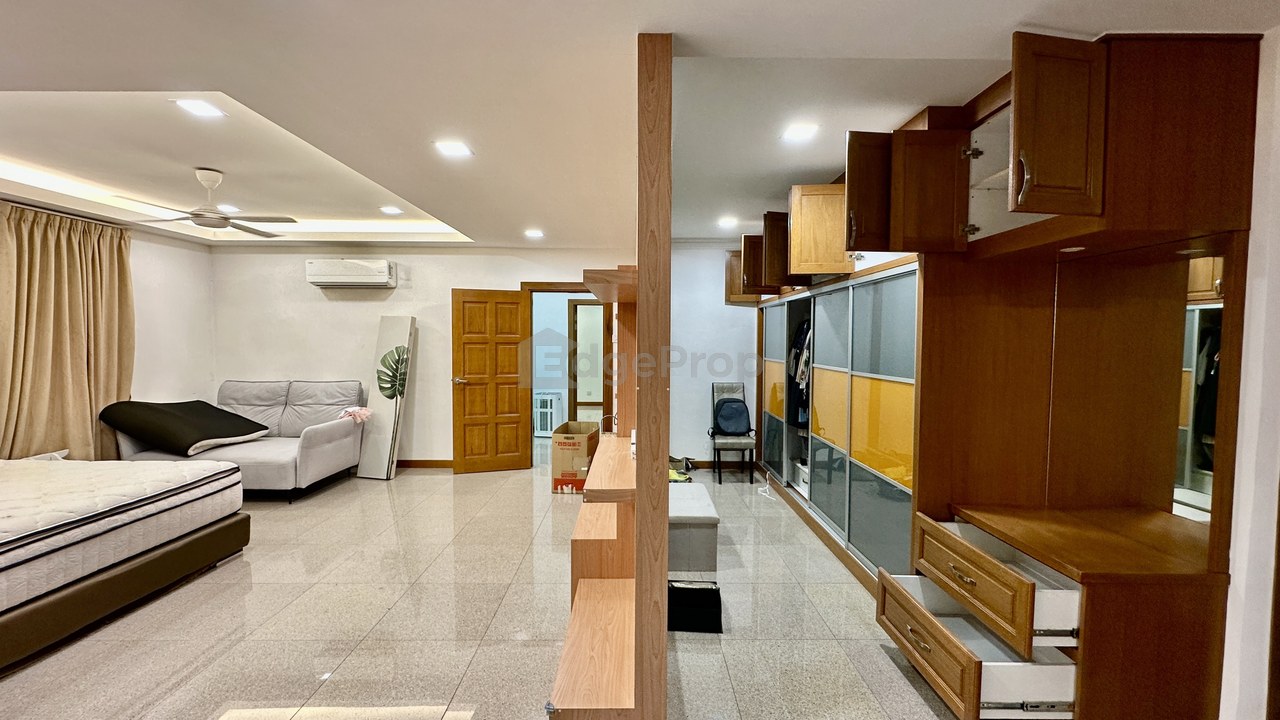 Cheap nice 2 storey bungalow with KL view, Kuala Lumpur, Cheras