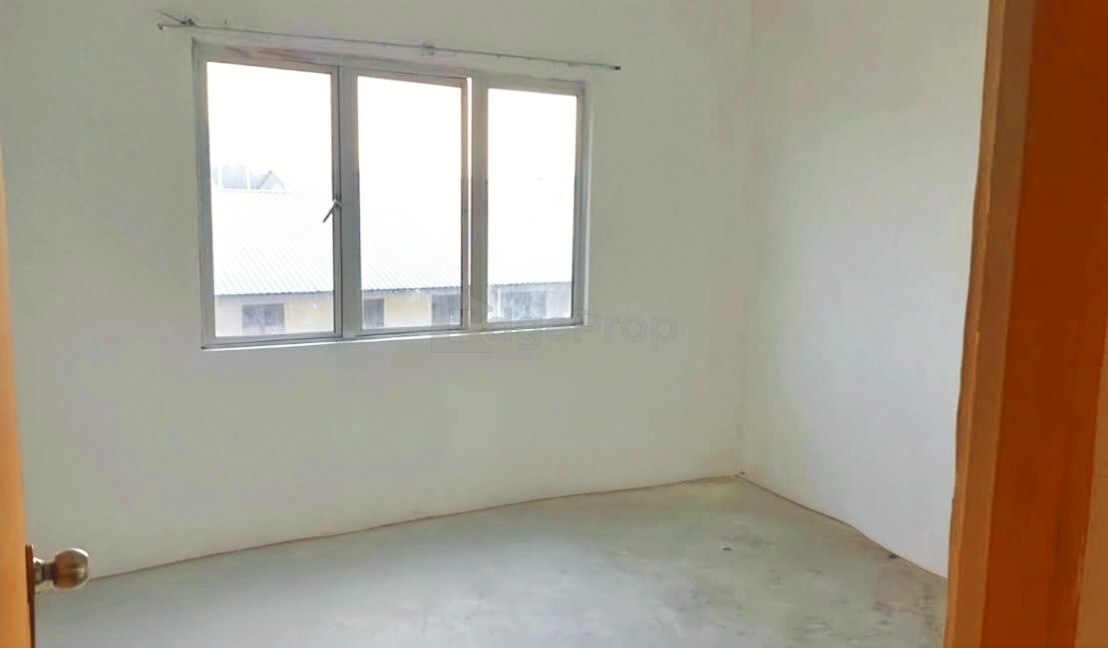 Below BV, Medium Low Cost Flat , Rumah Pangsa Taman Gaya, Ulu Tiram, Johor, Ulu Tiram
