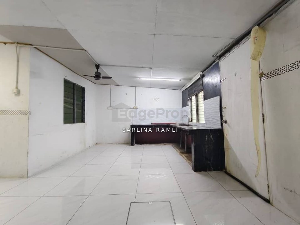 Banting Mampu Milik Teres Setingkat Taman Jugra Jaya, Selangor, Banting