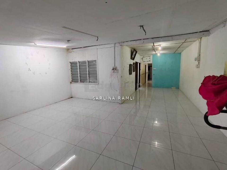 Banting Mampu Milik Teres Setingkat Taman Jugra Jaya, Selangor, Banting
