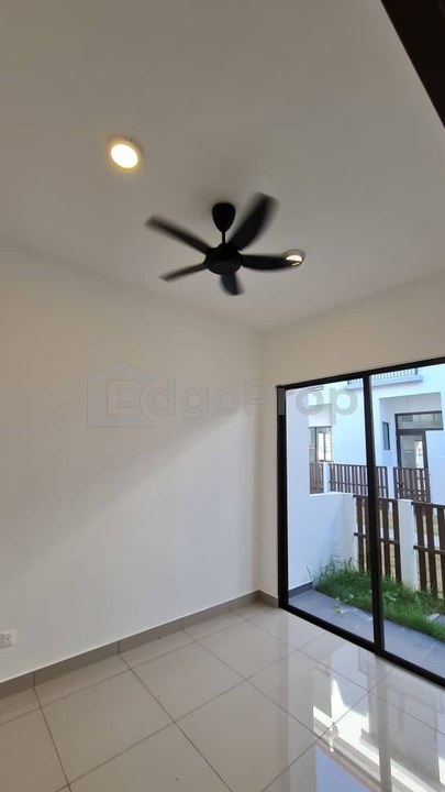 4 ROOMS WITH FAMILY AREA , Selangor, Cyberjaya