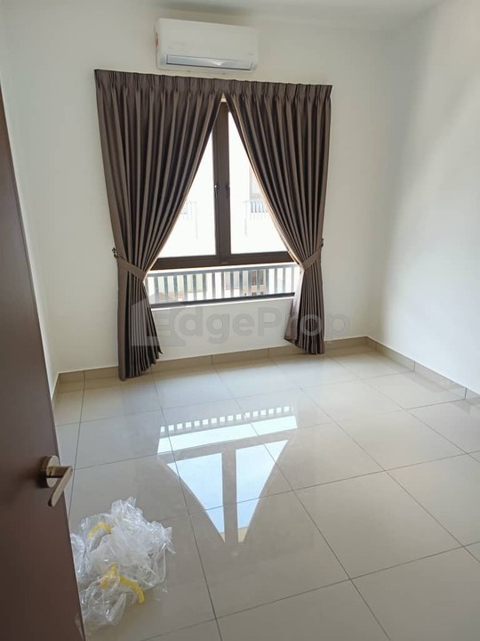 4 ROOMS WITH FAMILY AREA , Selangor, Cyberjaya
