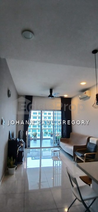Beautiful Condo with 3 carparks Skypod Residence for Sale, Selangor, Puchong
