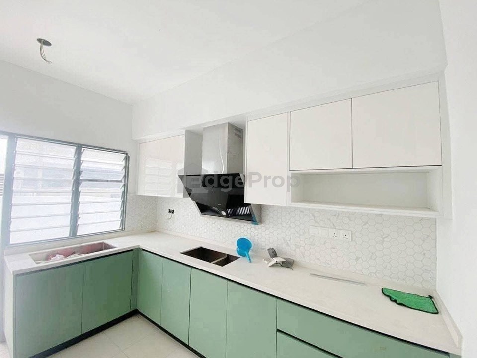 RUMAH TERES DUA TINGKAT UNTUK DI SEWA / RENT, Kedah, Sungai Petani