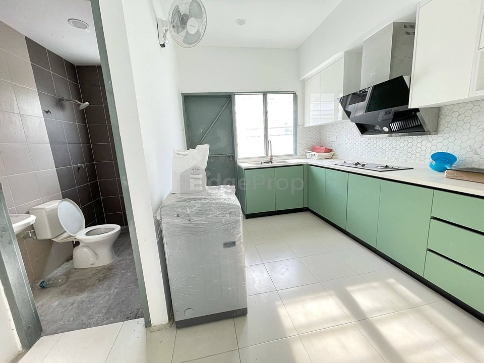 RUMAH TERES DUA TINGKAT UNTUK DI SEWA / RENT, Kedah, Sungai Petani