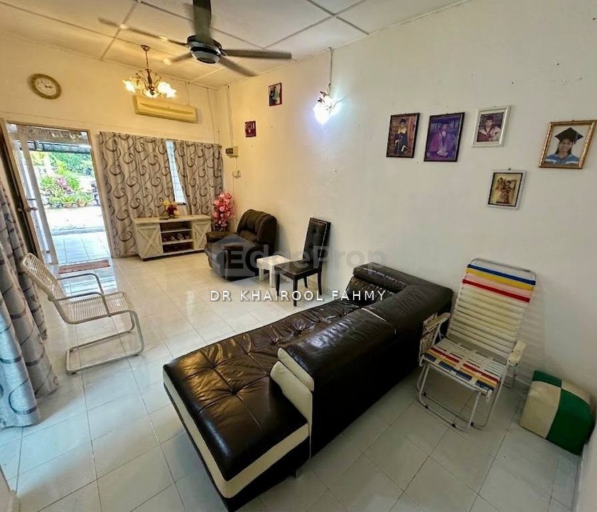 SIMPANG RENGGAM (Non Bumi) TAMAN PURNAMA FACING PLAYGROUND SAIZ BESAR 1819 SQFT, Johor, Simpang Renggam