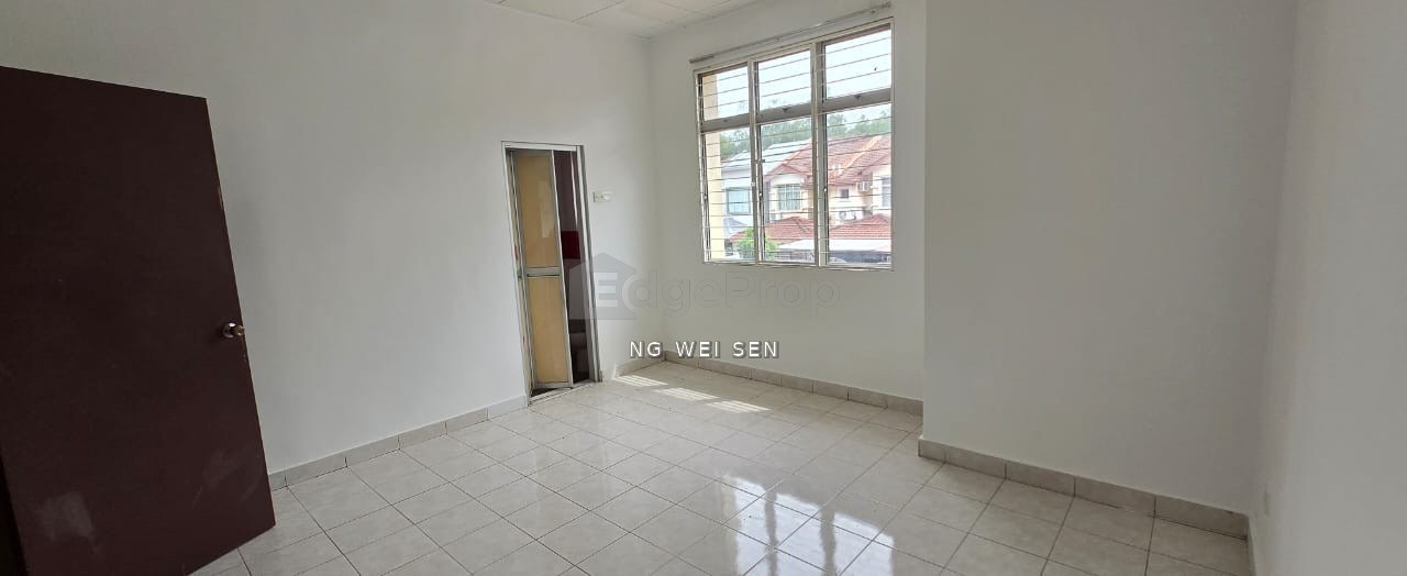 Puchong Taman Putra Prima 2 Storey Terrace House Ready for Rent Now, Selangor, Puchong