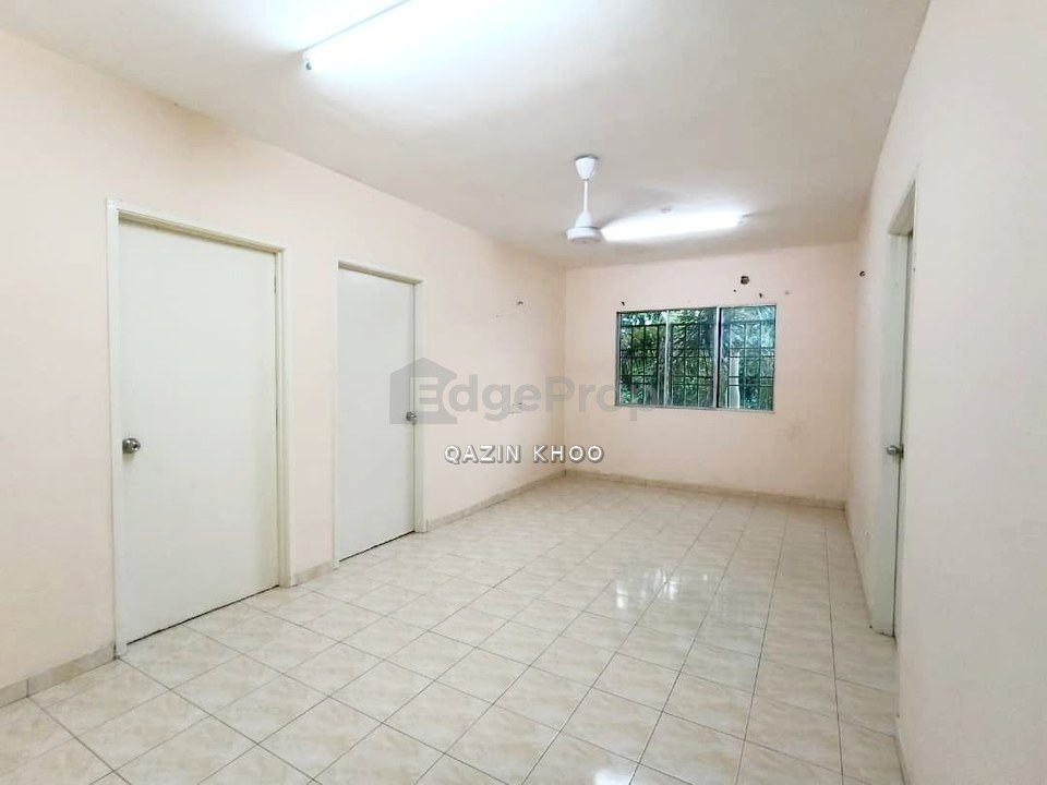 Permai Lakeview Apartment, Tambun 2nd Floor Corner Unit, Perak, Ipoh