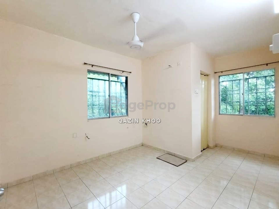 Permai Lakeview Apartment, Tambun 2nd Floor Corner Unit, Perak, Ipoh